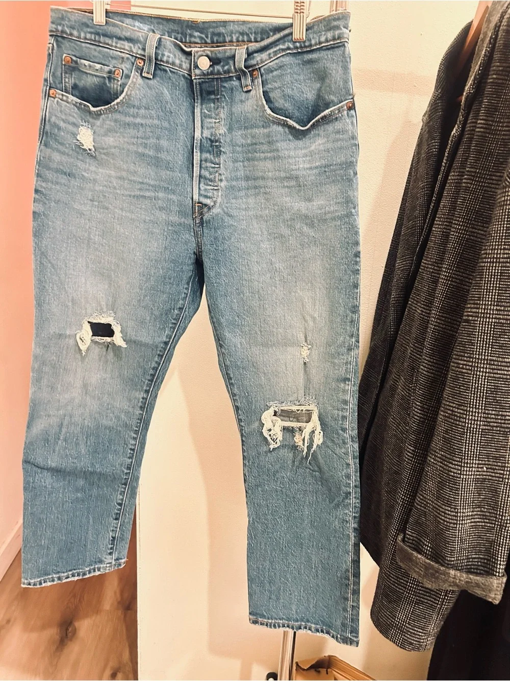 Women’s Vintage Distressed Blue Jeans - Classic Straight Fit - Picture 4 of 10